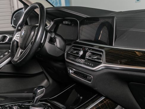 Used 2019 BMW X7 xDrive50i w/ Cold Weather Package image 37