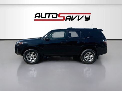 Used 2024 Toyota 4Runner SR5 Premium w/ Moonroof Package RWD image 4