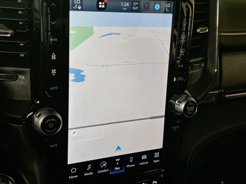 Used 2023 RAM 1500 Limited AWD/4WD image 13