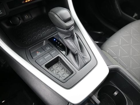 Used 2024 Toyota RAV4 XLE image 27