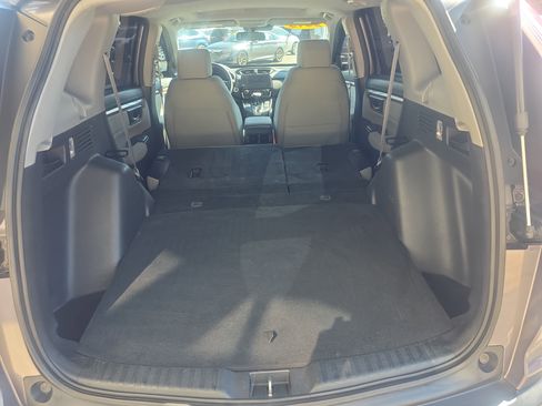 Used 2019 Honda CR-V EX image 18