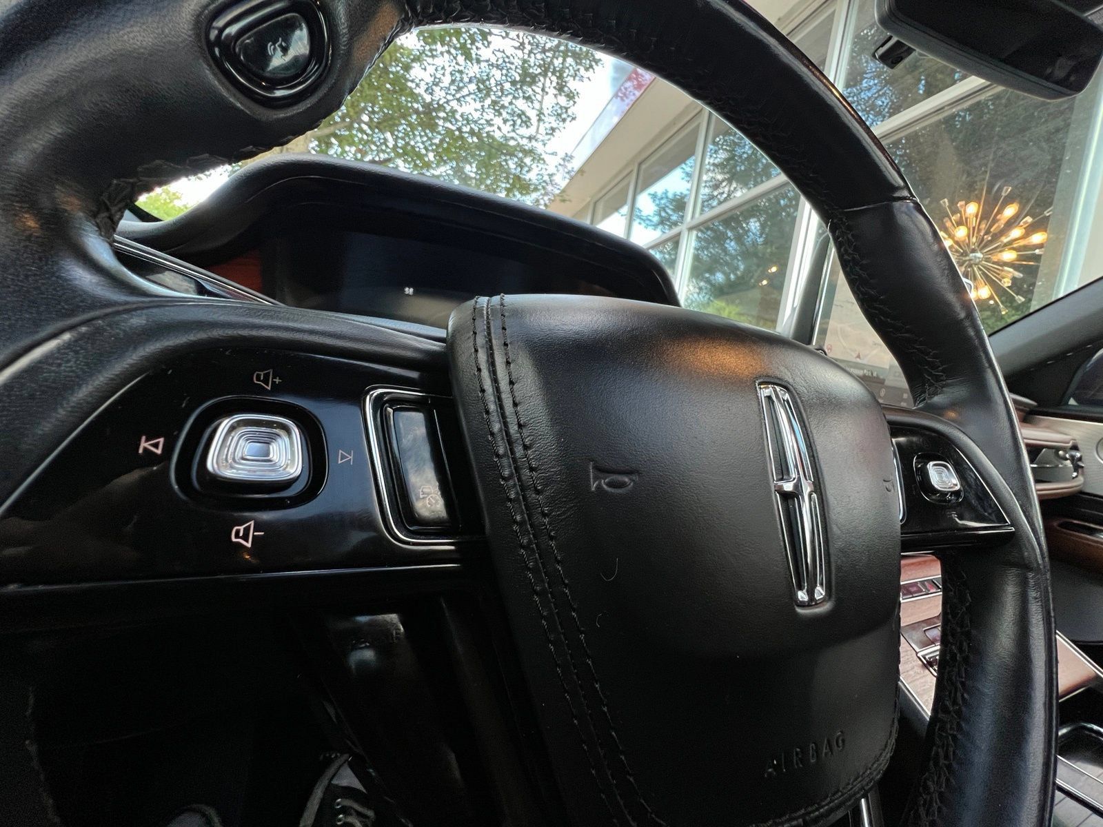 Used 2022 Lincoln Aviator Reserve w/ Equipment Group 201A RWD image 26