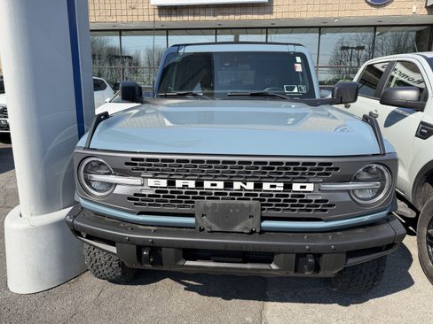 Used 2023 Ford Bronco Badlands image 3