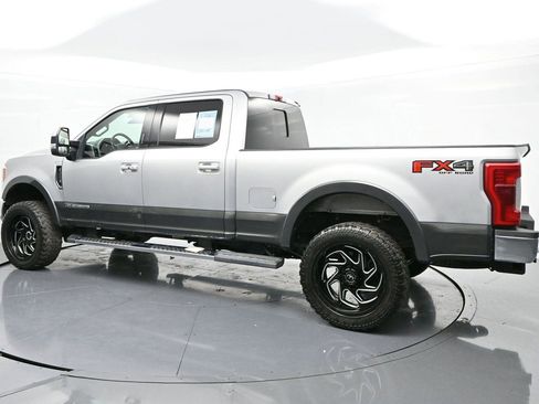 Used 2019 Ford F250 Lariat w/ Lariat Ultimate Package image 5