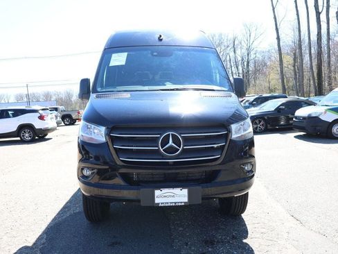 Used 2023 Mercedes-Benz Sprinter 2500 image 8