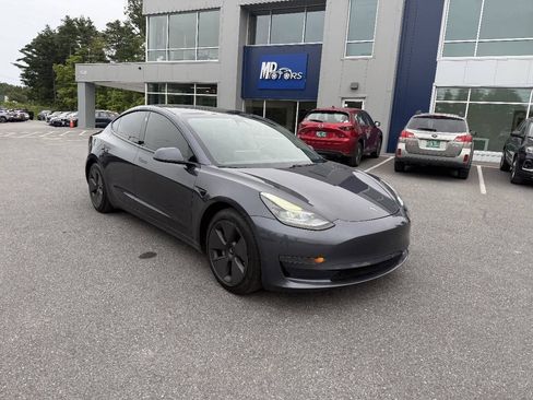 Used 2021 Tesla Model 3 Standard Range Plus RWD image 4