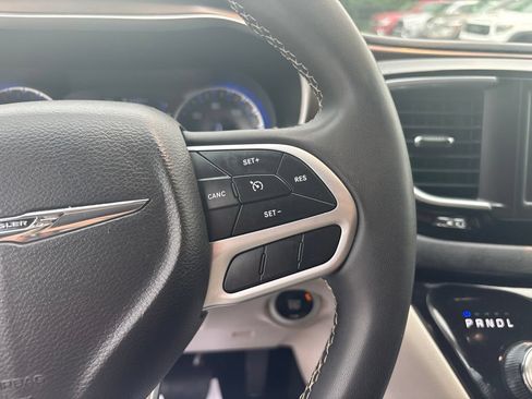 Used 2024 Chrysler Voyager LX FWD image 37
