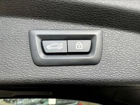 Used 2020 BMW X2 sDrive28i w/ Convenience Package FWD image 25