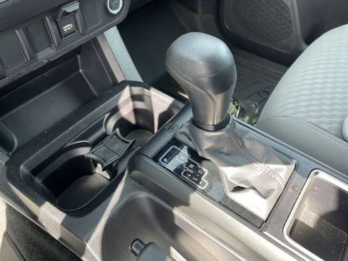 Used 2022 Toyota Tacoma SR image 19