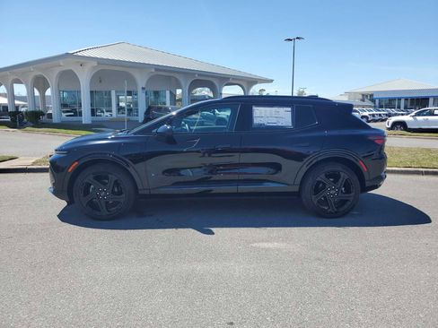 New 2024 Chevrolet Equinox EV RS image 2