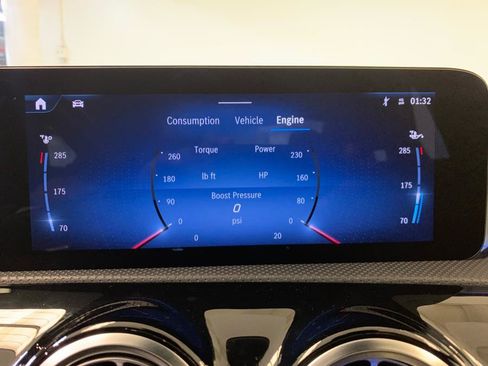 Used 2024 Mercedes-Benz CLA 250 4MATIC image 35