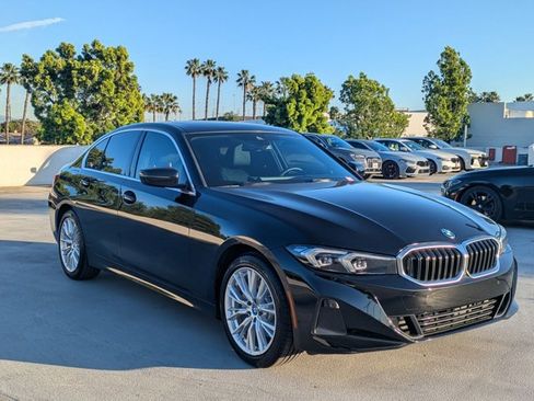 Certified 2024 BMW 330e 330e w/ Convenience Package image 3