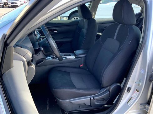 Used 2021 Nissan Sentra SV image 8