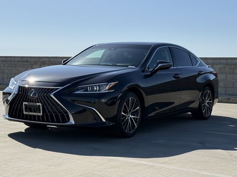 Certified 2025 Lexus ES 300h w/ Premium Package FWD image 7