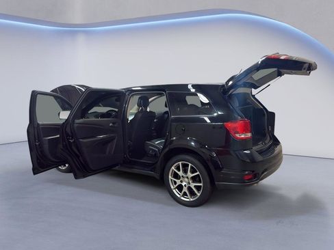 Used 2015 Dodge Journey R/T w/ Flexible Seating Group image 10