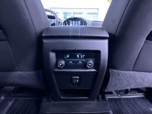 Used 2019 Chevrolet Traverse LT w/ LPO, Cargo Package AWD/4WD image 38