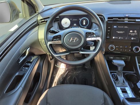 Certified 2024 Hyundai Tucson SE FWD image 11