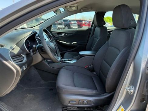 Used 2024 Chevrolet Malibu LT FWD image 12
