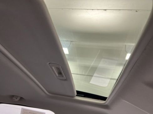 Used 2018 Ford EcoSport SE FWD image 24