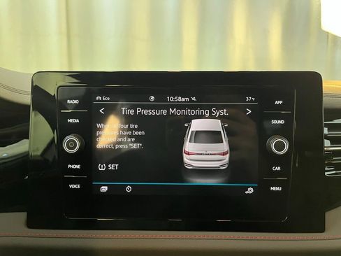 Used 2025 Volkswagen Jetta GLI Autobahn image 18