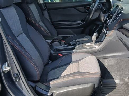 Used 2021 Subaru Crosstrek 2.0i Premium w/ Moonroof Package image 9