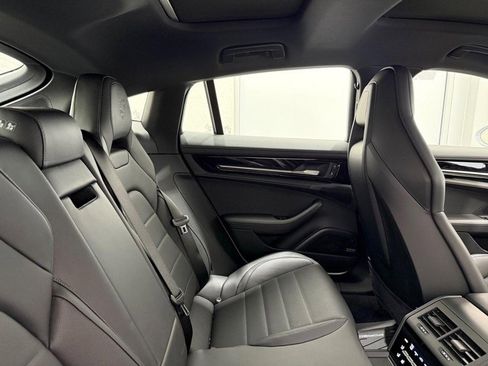 Certified 2026 Porsche Panamera 4 image 13