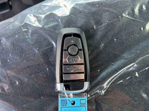 New 2025 Ford F350 Platinum w/ FX4 Off-Road Package image 82