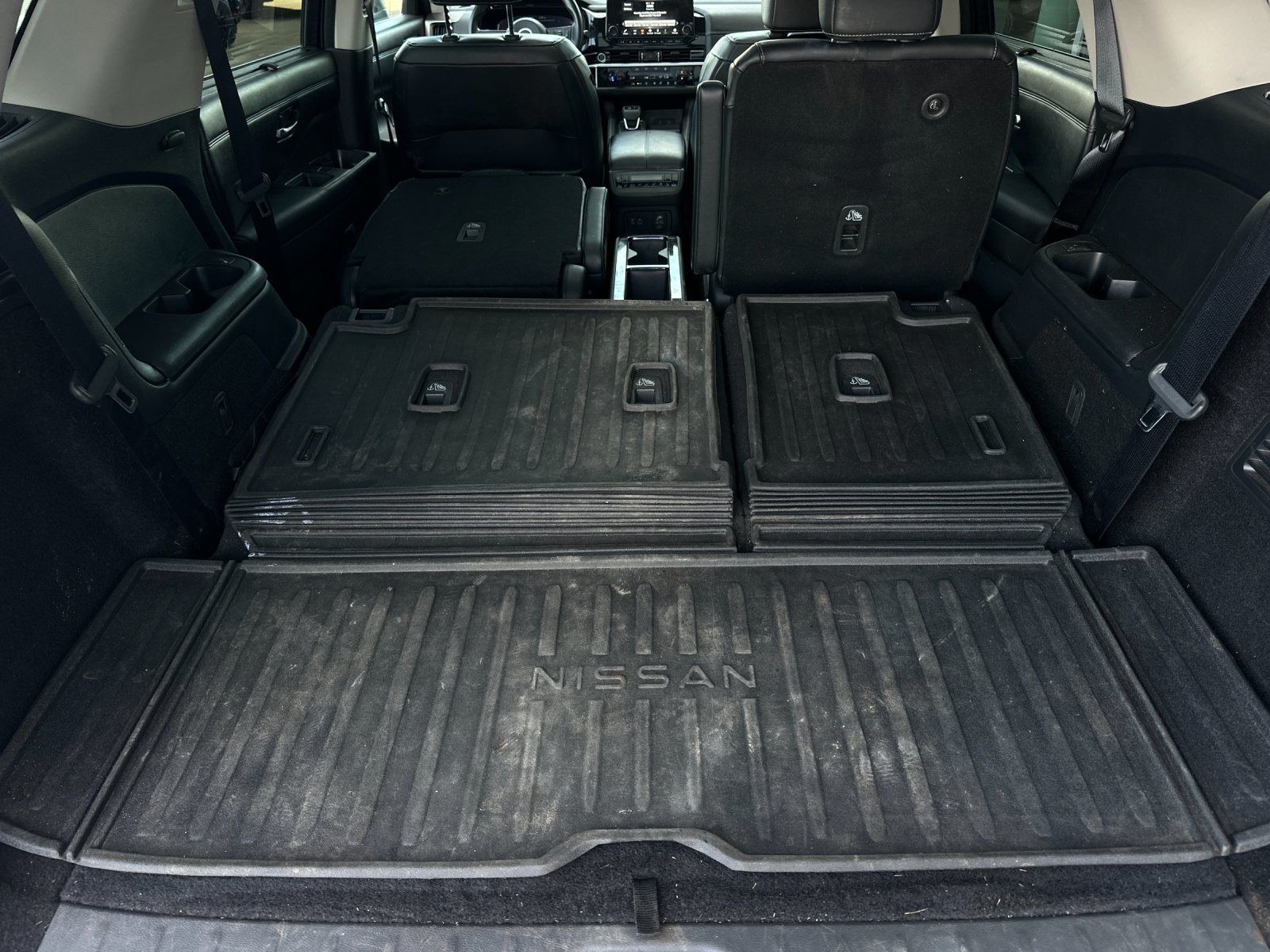 Used 2024 Nissan Pathfinder Platinum AWD/4WD image 15
