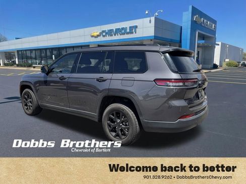 Used 2025 Jeep Grand Cherokee L Altitude RWD image 5
