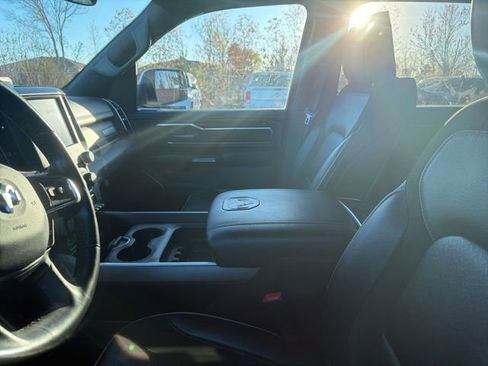 Used 2022 RAM 1500 Laramie w/ Sport Appearance Package image 9