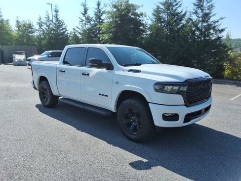 Used 2026 RAM 1500 Big Horn AWD/4WD image 3