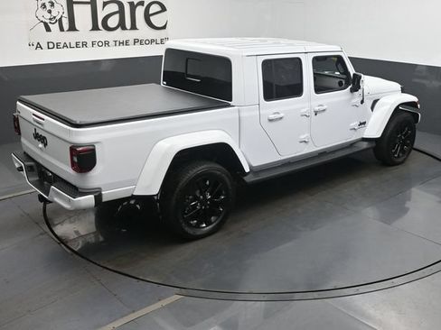 Used 2023 Jeep Gladiator Overland AWD/4WD image 38