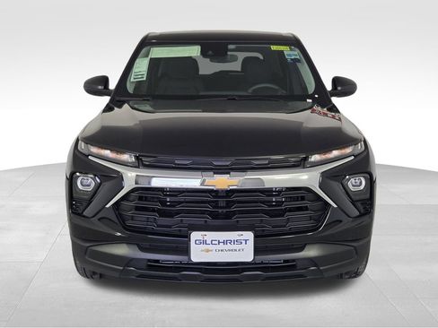 New 2026 Chevrolet TrailBlazer LS w/ LS Convenience Package FWD image 2