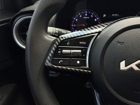 Used 2023 Kia Forte LXS w/ LXS Technology Package FWD image 26