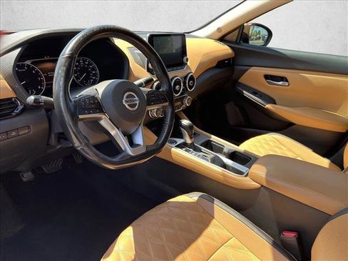 Used 2023 Nissan Sentra SV w/ SV Premium Package image 9