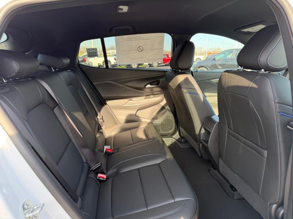 New 2026 Buick Envista Sport Touring w/ Convenience I Package FWD image 7