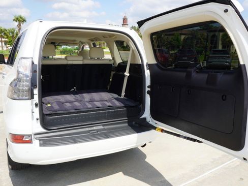 Used 2020 Lexus GX 460 Premium w/ Premium Package image 37