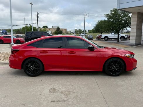 Used 2025 Honda Civic Sport image 6