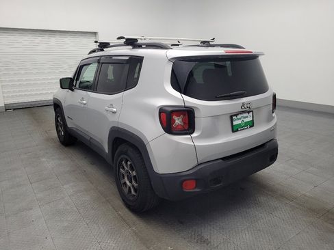 Used 2015 Jeep Renegade Latitude image 5