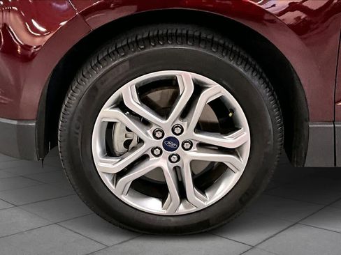 Used 2017 Ford Edge Titanium image 11