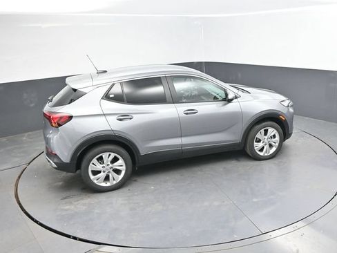 Used 2025 Buick Encore GX Preferred AWD/4WD image 33