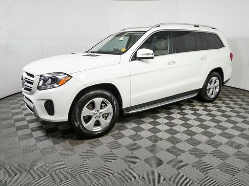 Used 2017 Mercedes-Benz GLS 450 4MATIC image 27