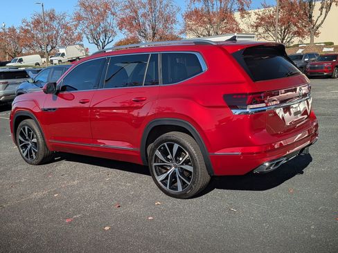 Used 2025 Volkswagen Atlas SEL Premium R-Line image 7