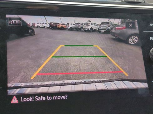 Used 2024 Volkswagen Tiguan Wolfsburg Edition image 21