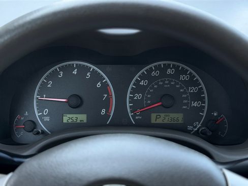 Used 2010 Toyota Corolla LE FWD image 10
