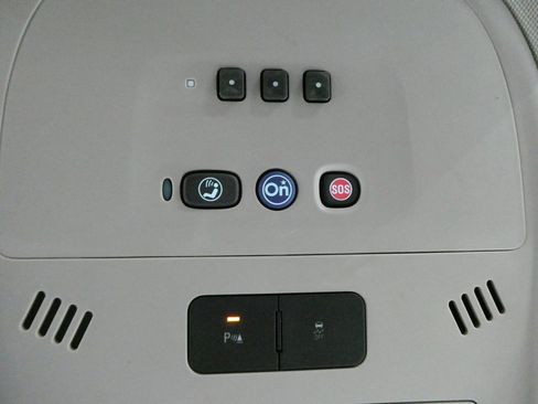 Used 2015 Chevrolet Volt w/ Enhanced Safety Package 1 image 19