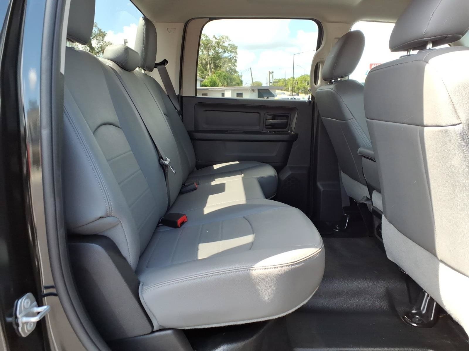 Used 2019 RAM 1500 Tradesman w/ Chrome Appearance Group RWD image 13