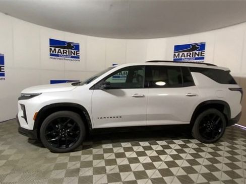 Used 2024 Chevrolet Traverse RS w/ LPO, Floor Liner Package image 7