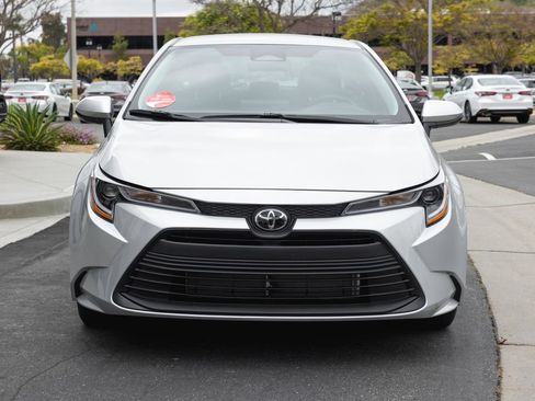 New 2026 Toyota Corolla LE w/ LE Premium Package FWD image 2