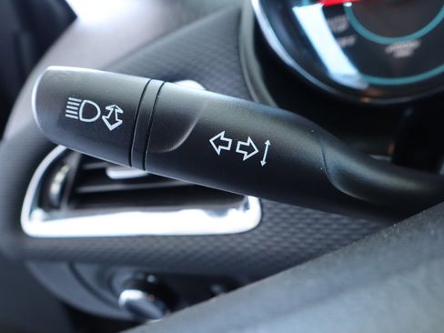 Used 2018 Chevrolet Cruze LT image 23